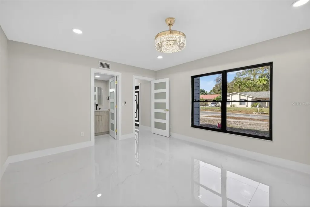 7608 Palmbrook Drive Tampa FL 33615