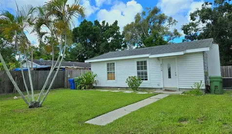 2014 10th Street W Bradenton FL 34205