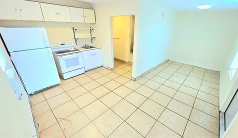 2014 10th Street W Bradenton FL 34205