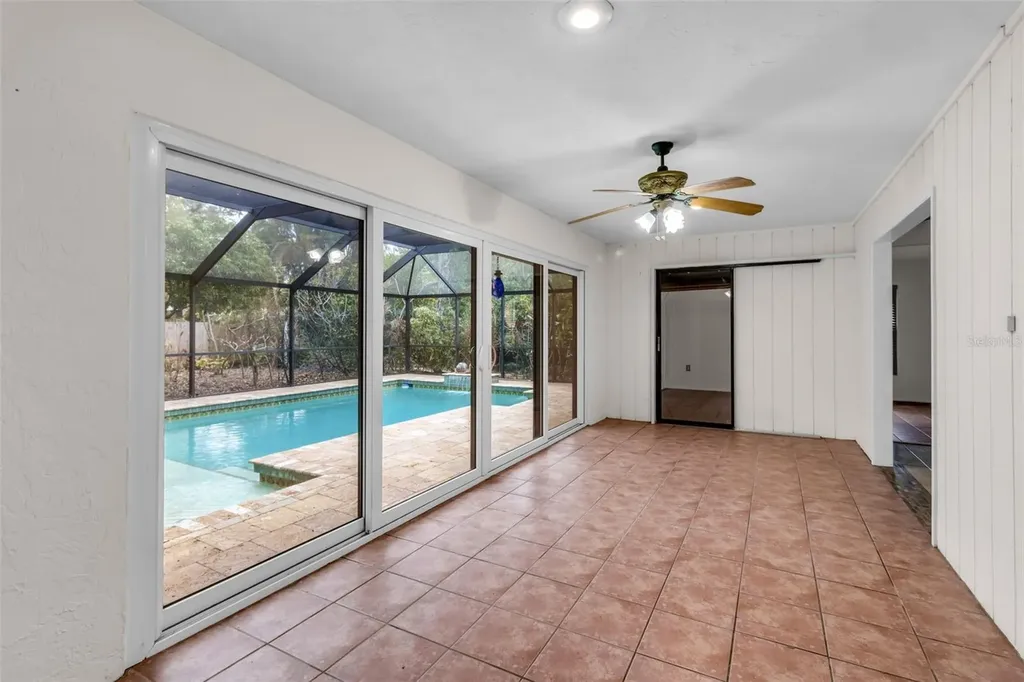 4867 Huntleigh Drive Sarasota FL 34233