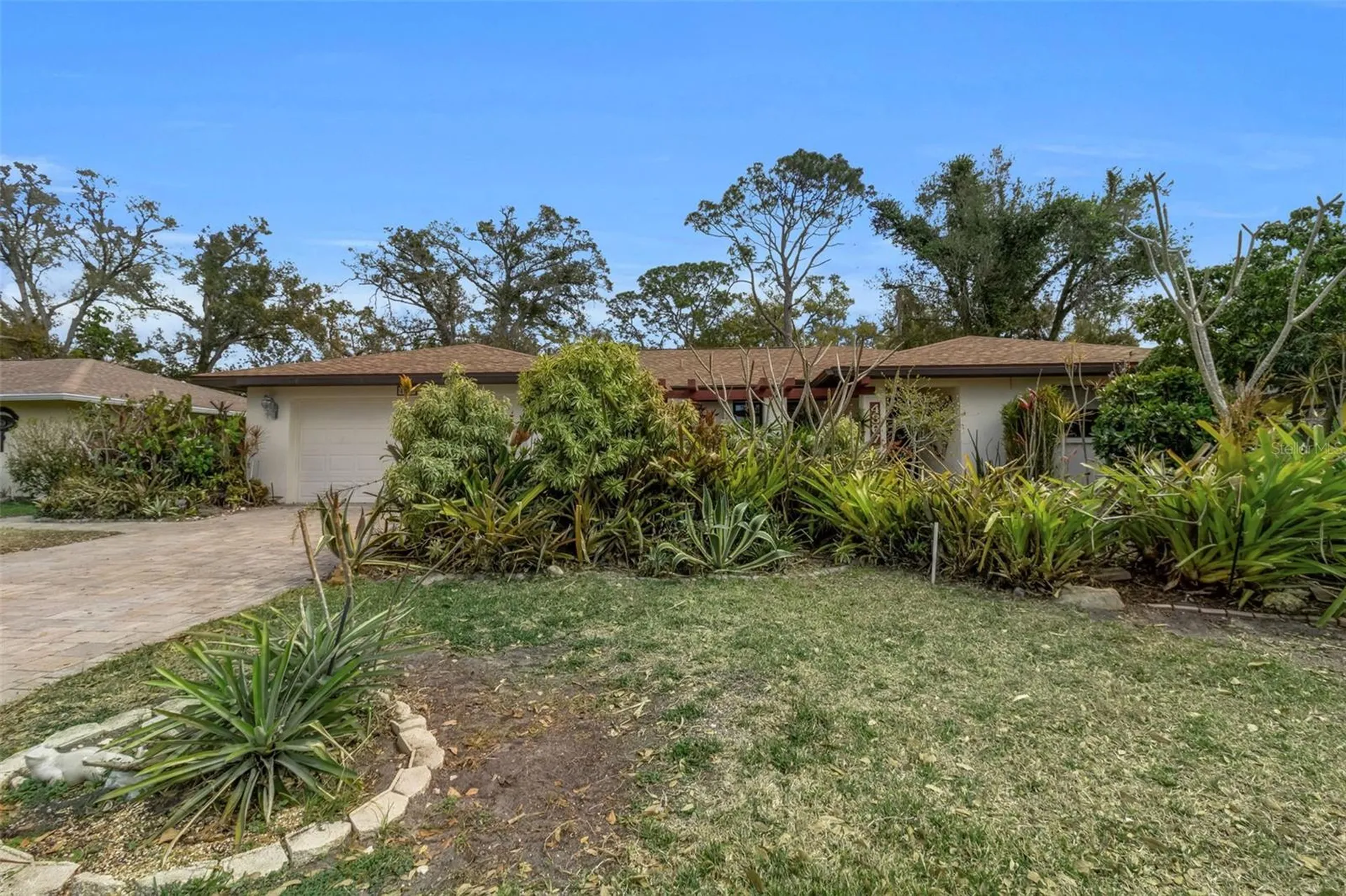4867 Huntleigh Drive Sarasota FL 34233