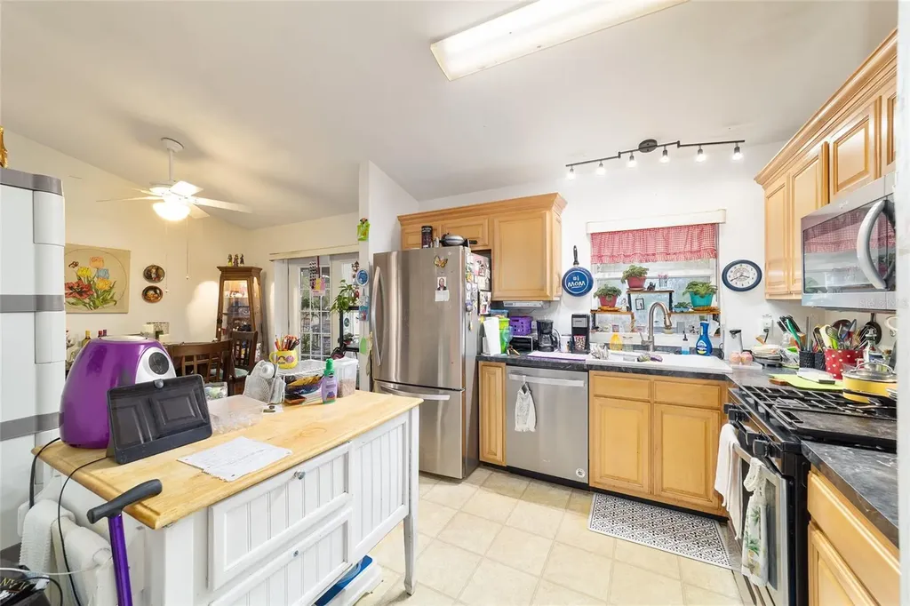 102 Whirlwind Way Hawthorne FL 32640