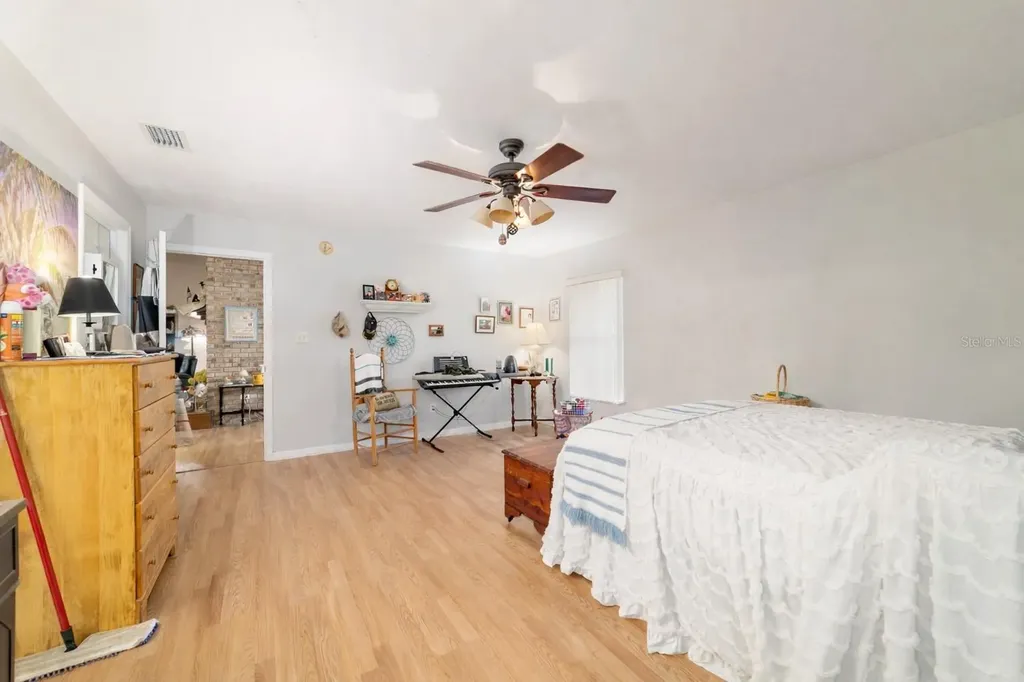 102 Whirlwind Way Hawthorne FL 32640