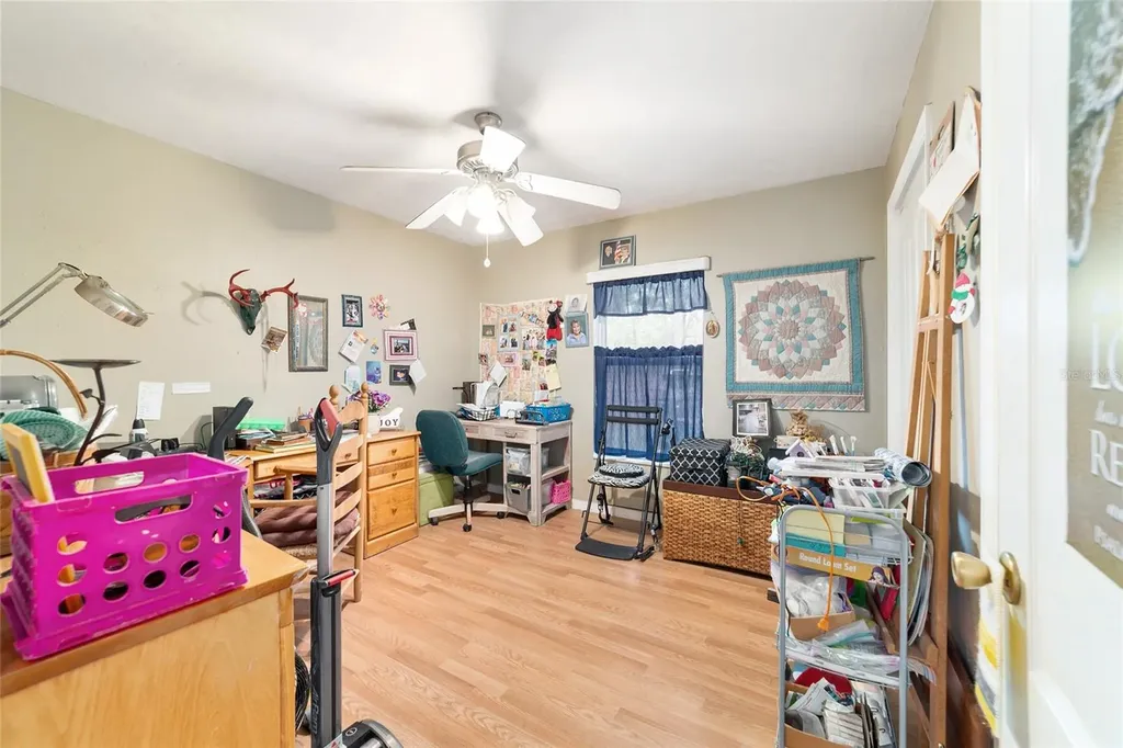 102 Whirlwind Way Hawthorne FL 32640