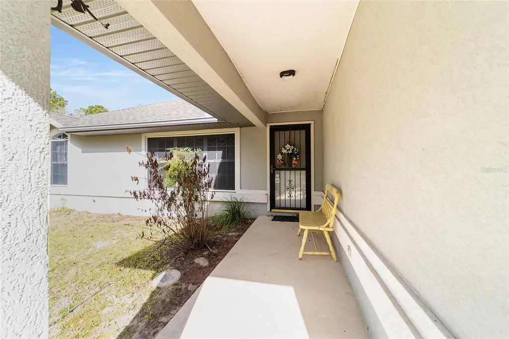 102 Whirlwind Way Hawthorne FL 32640