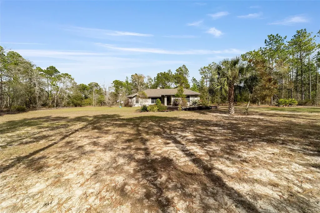 102 Whirlwind Way Hawthorne FL 32640