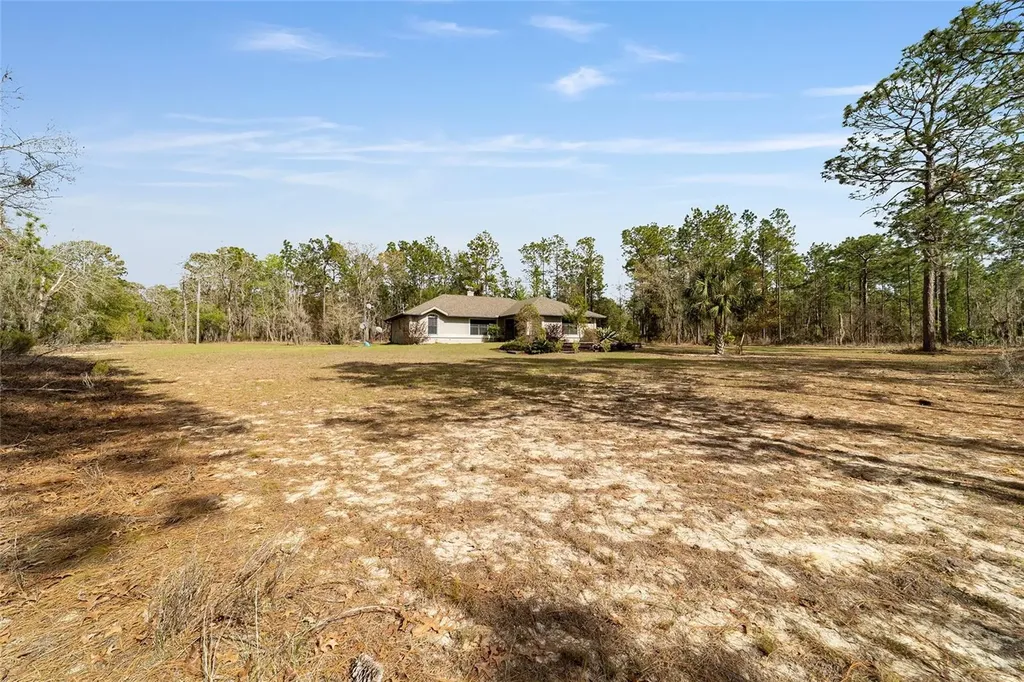 102 Whirlwind Way Hawthorne FL 32640