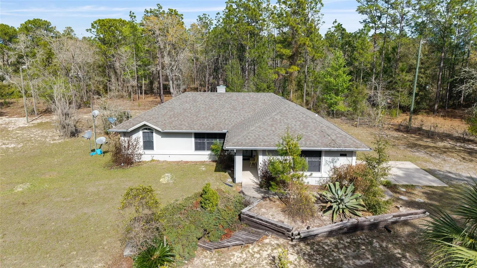 102 Whirlwind Way Hawthorne FL 32640