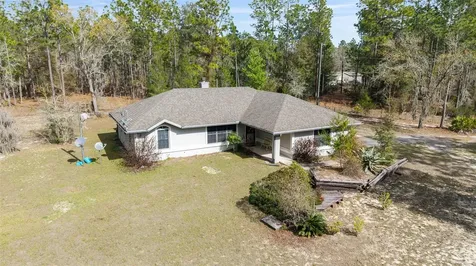 102 Whirlwind Way Hawthorne FL 32640