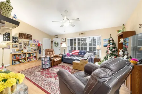102 Whirlwind Way Hawthorne FL 32640
