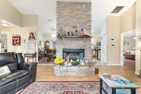 102 Whirlwind Way Hawthorne FL 32640