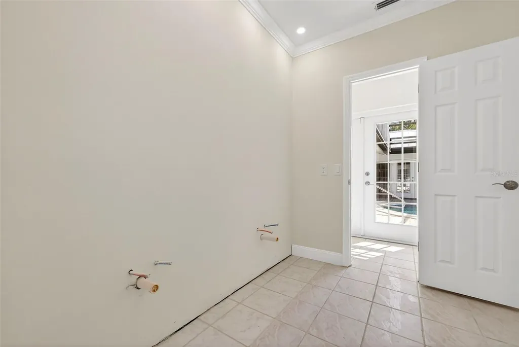 7108 Midnight Pass Road Sarasota FL 34242