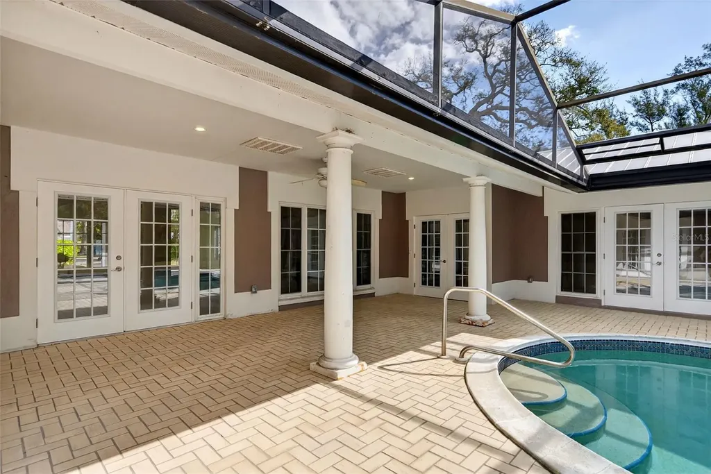 7108 Midnight Pass Road Sarasota FL 34242