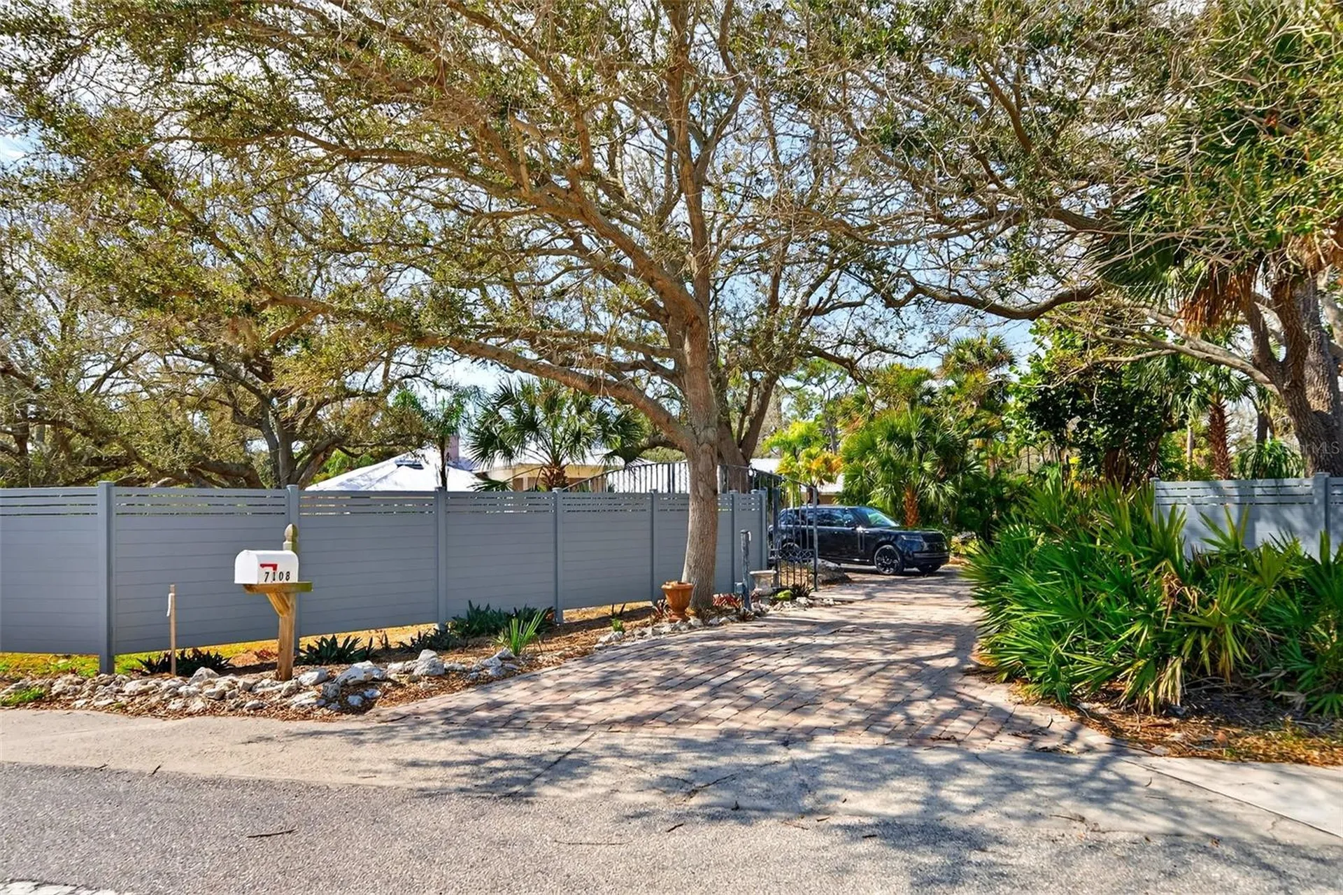 7108 Midnight Pass Road Sarasota FL 34242