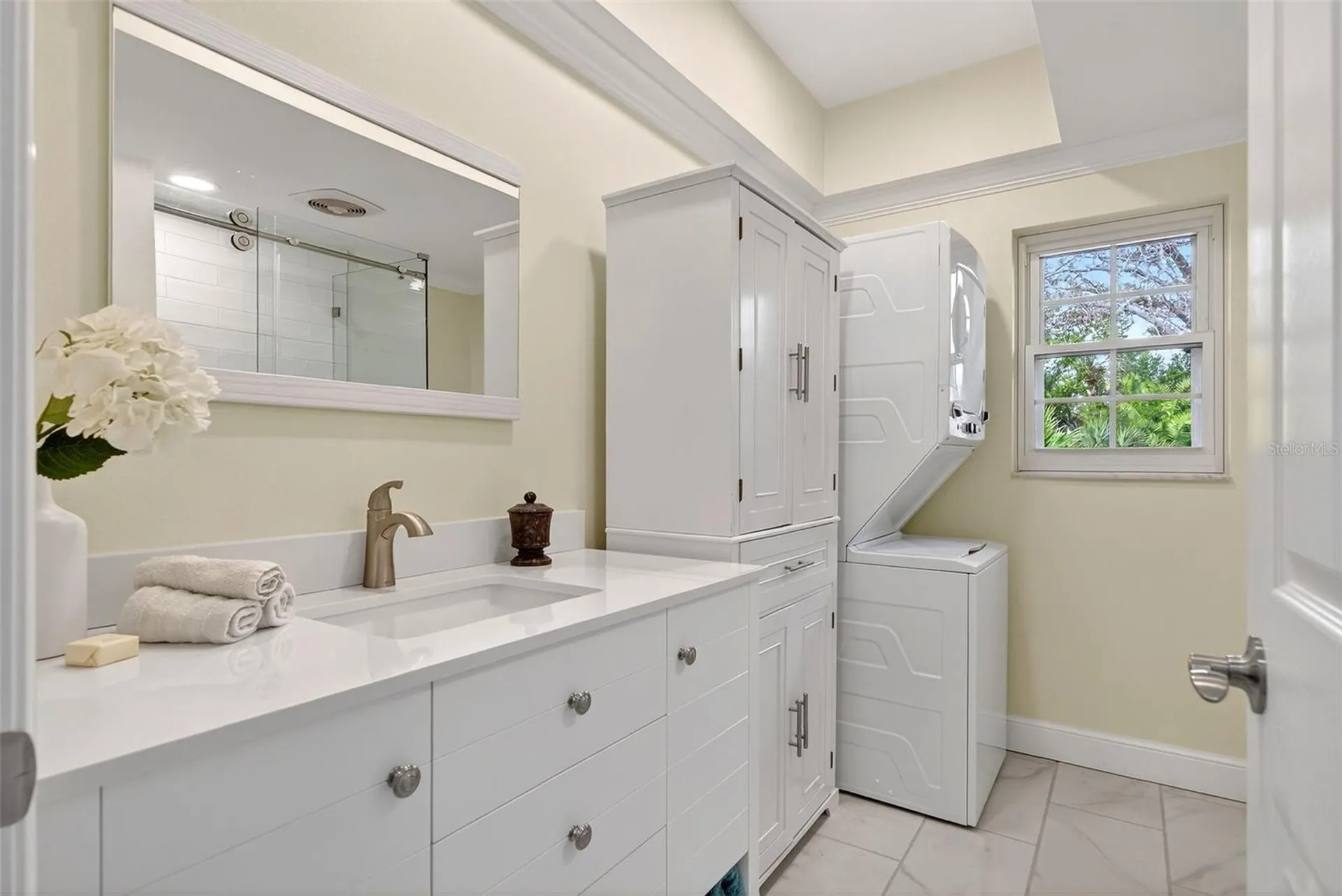 7108 Midnight Pass Road Sarasota FL 34242