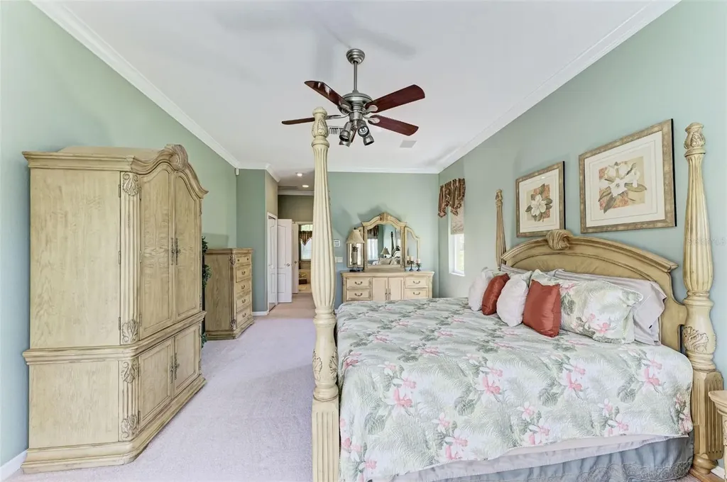 8315 Eagle Crossing Sarasota FL 34241