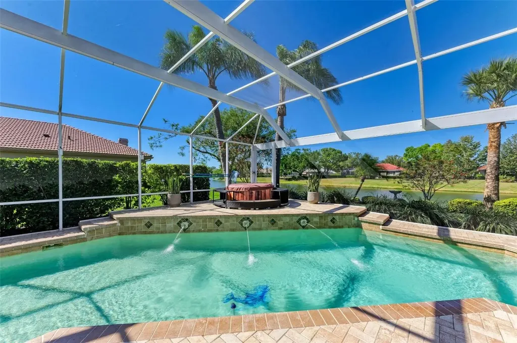 8315 Eagle Crossing Sarasota FL 34241