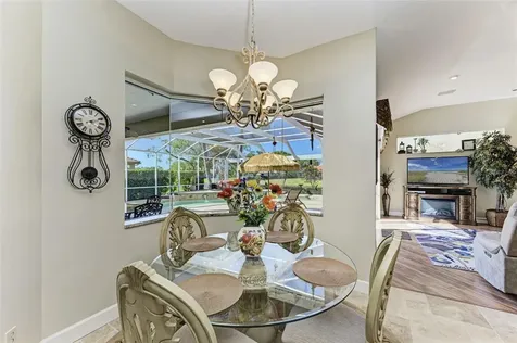8315 Eagle Crossing Sarasota FL 34241
