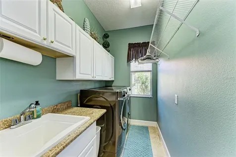 8315 Eagle Crossing Sarasota FL 34241