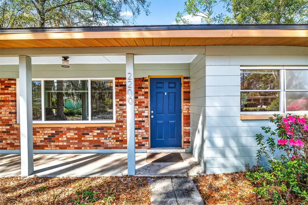 2200 NE 16th Terrace Gainesville FL 32609