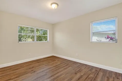 2200 NE 16th Terrace Gainesville FL 32609
