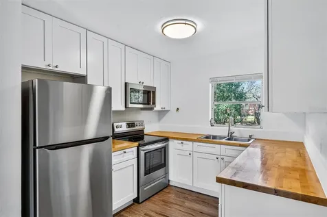 2200 NE 16th Terrace Gainesville FL 32609