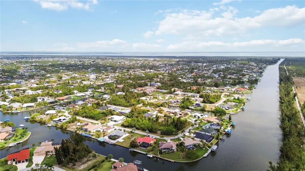 10443 Riverside Road Port Charlotte FL 33981