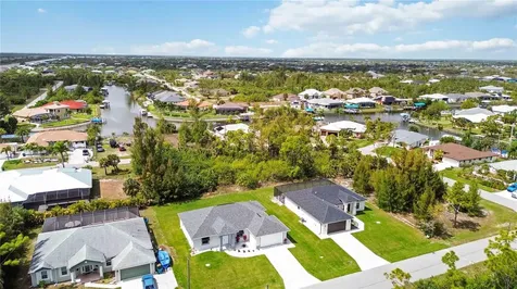 10443 Riverside Road Port Charlotte FL 33981