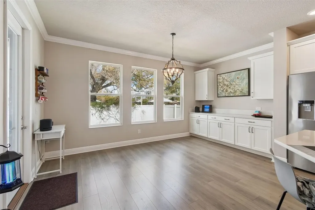 2407 W Carmen Street Tampa FL 33609