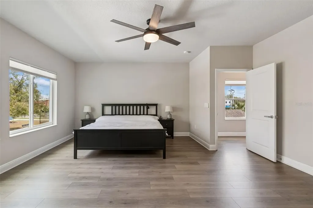 2407 W Carmen Street Tampa FL 33609