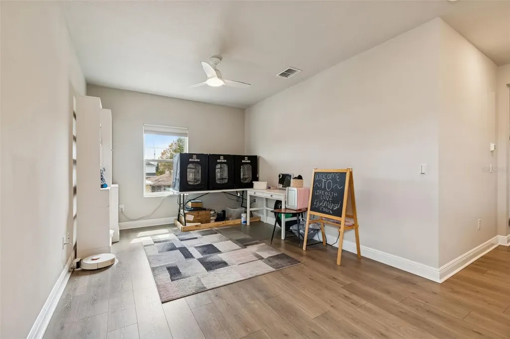 2407 W Carmen Street Tampa FL 33609
