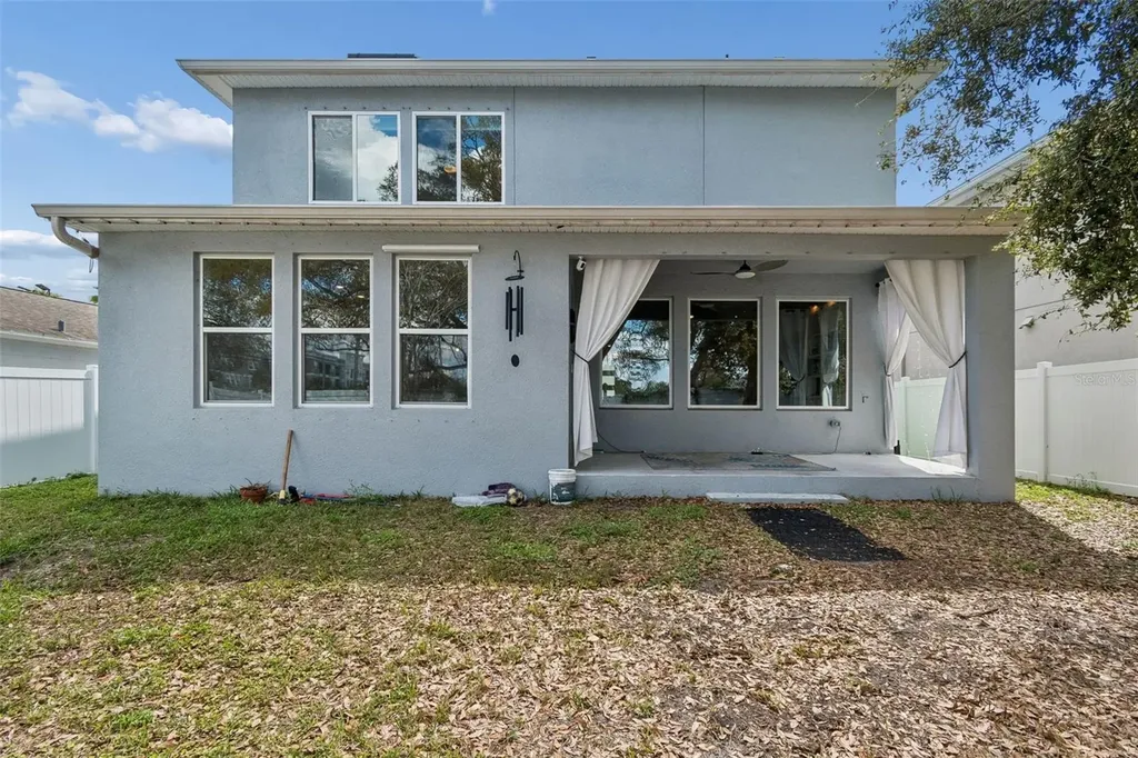 2407 W Carmen Street Tampa FL 33609