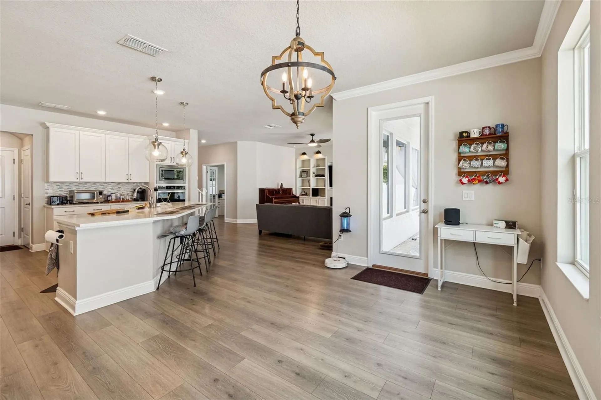 2407 W Carmen Street Tampa FL 33609