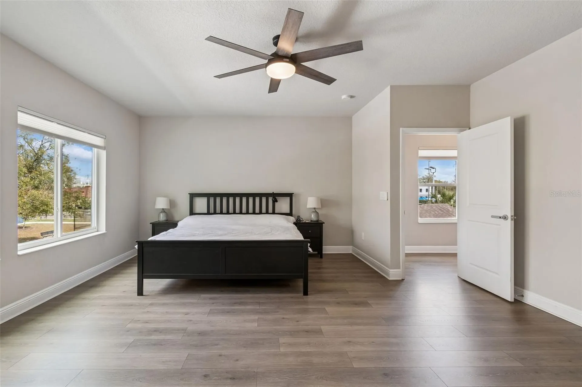 2407 W Carmen Street Tampa FL 33609