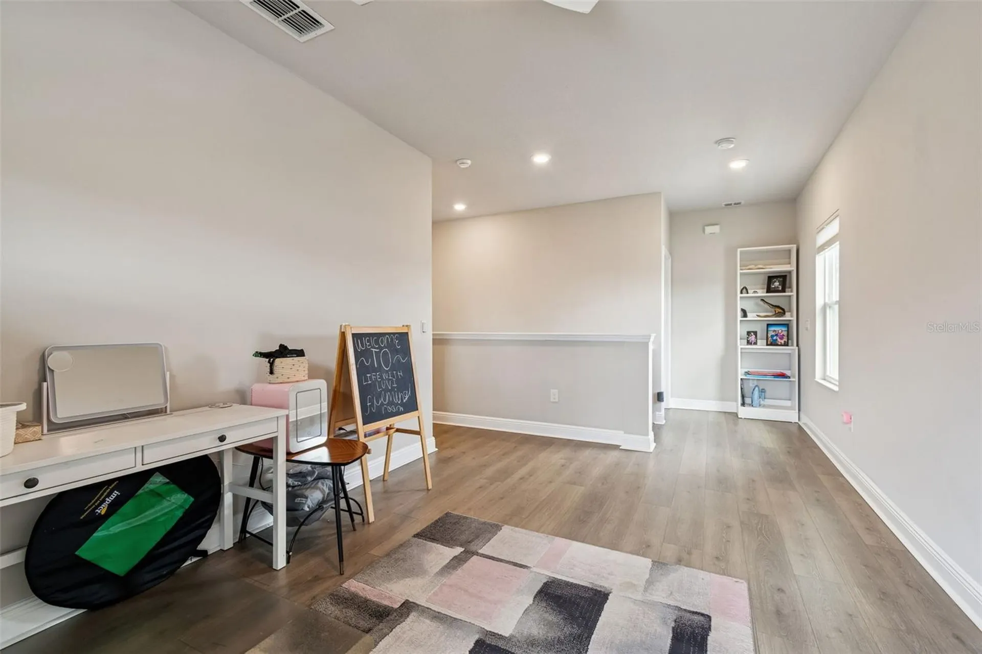 2407 W Carmen Street Tampa FL 33609