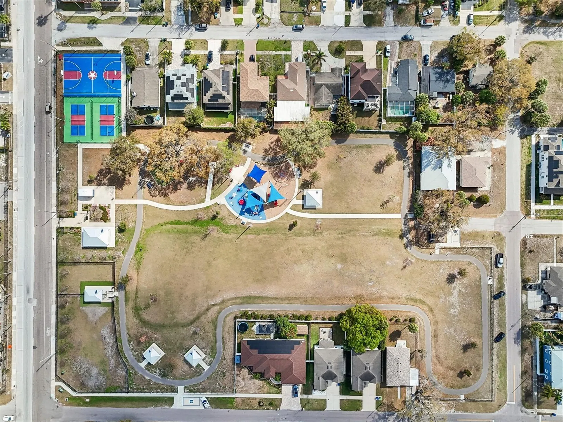 2407 W Carmen Street Tampa FL 33609