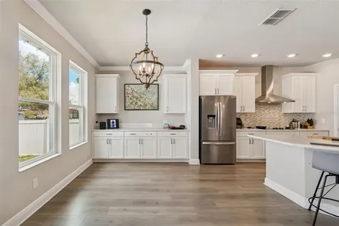 2407 W Carmen Street Tampa FL 33609