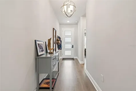 2407 W Carmen Street Tampa FL 33609
