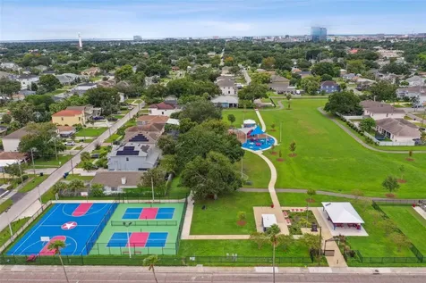 2407 W Carmen Street Tampa FL 33609