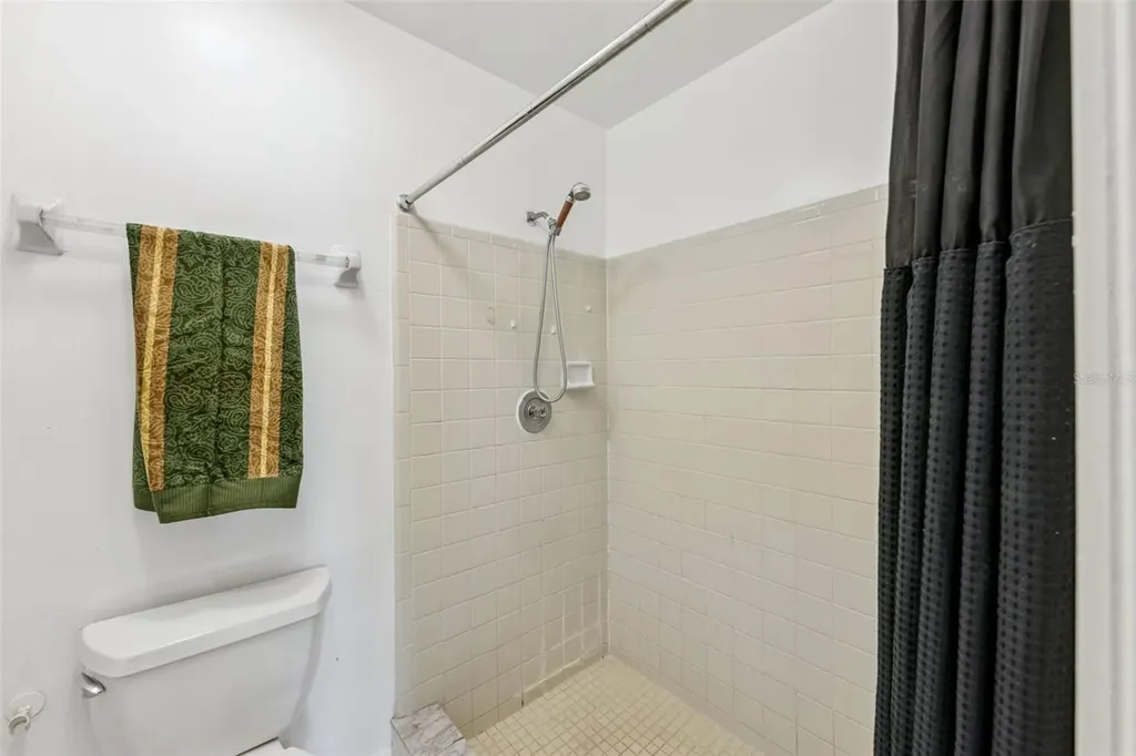 5313 Barefoot Path Kissimmee FL 34746
