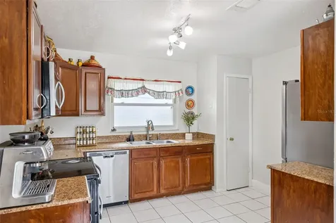 5313 Barefoot Path Kissimmee FL 34746