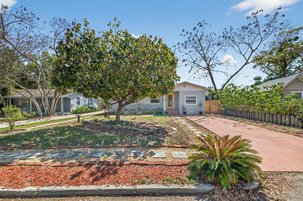3178 12th Avenue N St Petersburg FL 33713
