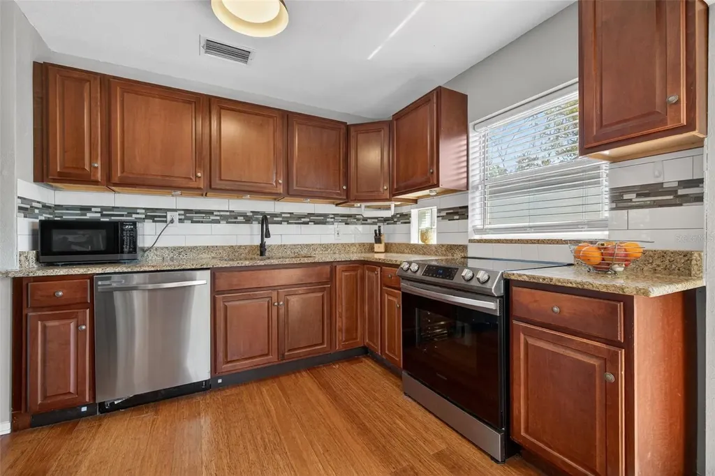 3178 12th Avenue N St Petersburg FL 33713