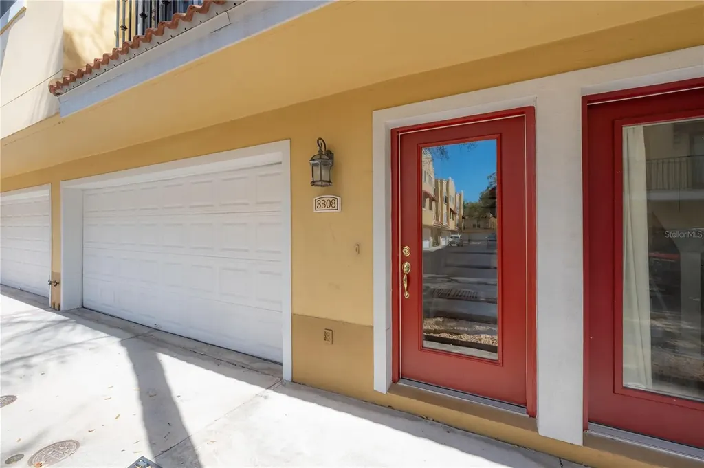 3308 Las Campos Place Tampa FL 33611