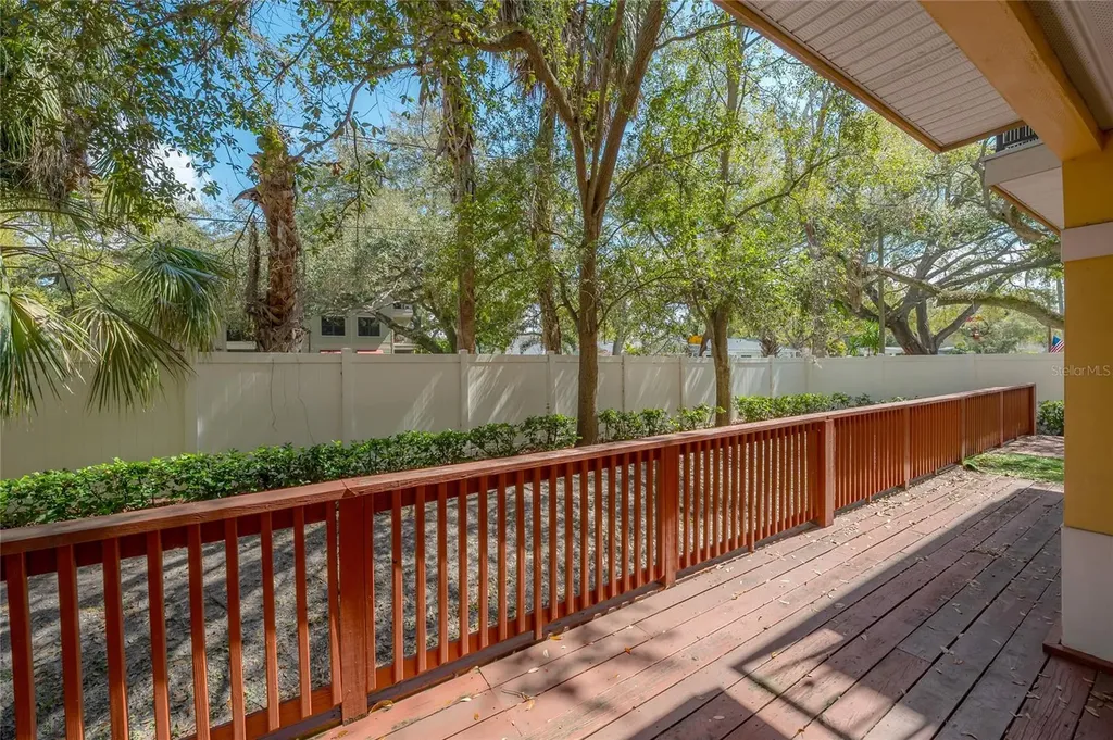 3308 Las Campos Place Tampa FL 33611