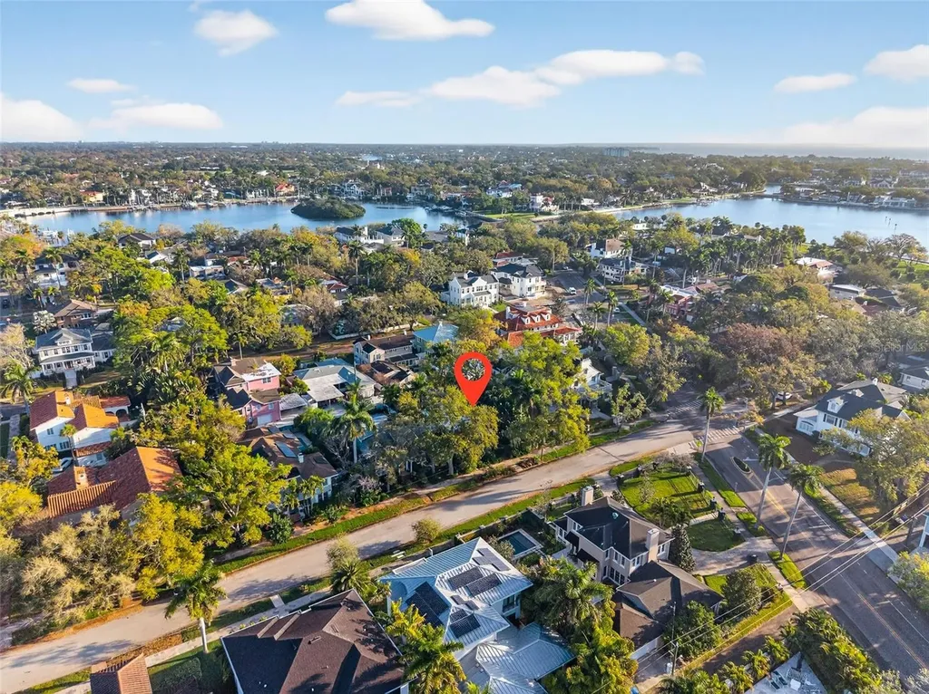 745 16th Avenue NE St Petersburg FL 33704