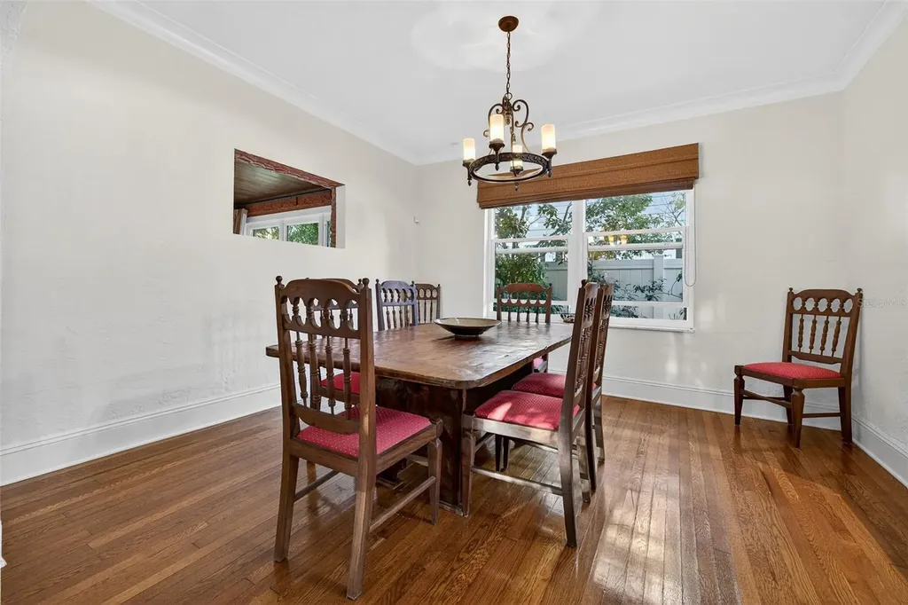 745 16th Avenue NE St Petersburg FL 33704