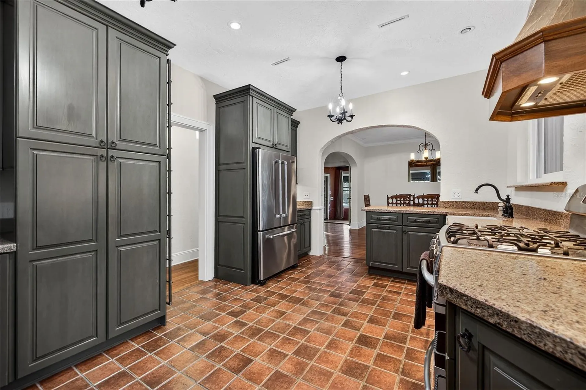 745 16th Avenue NE St Petersburg FL 33704