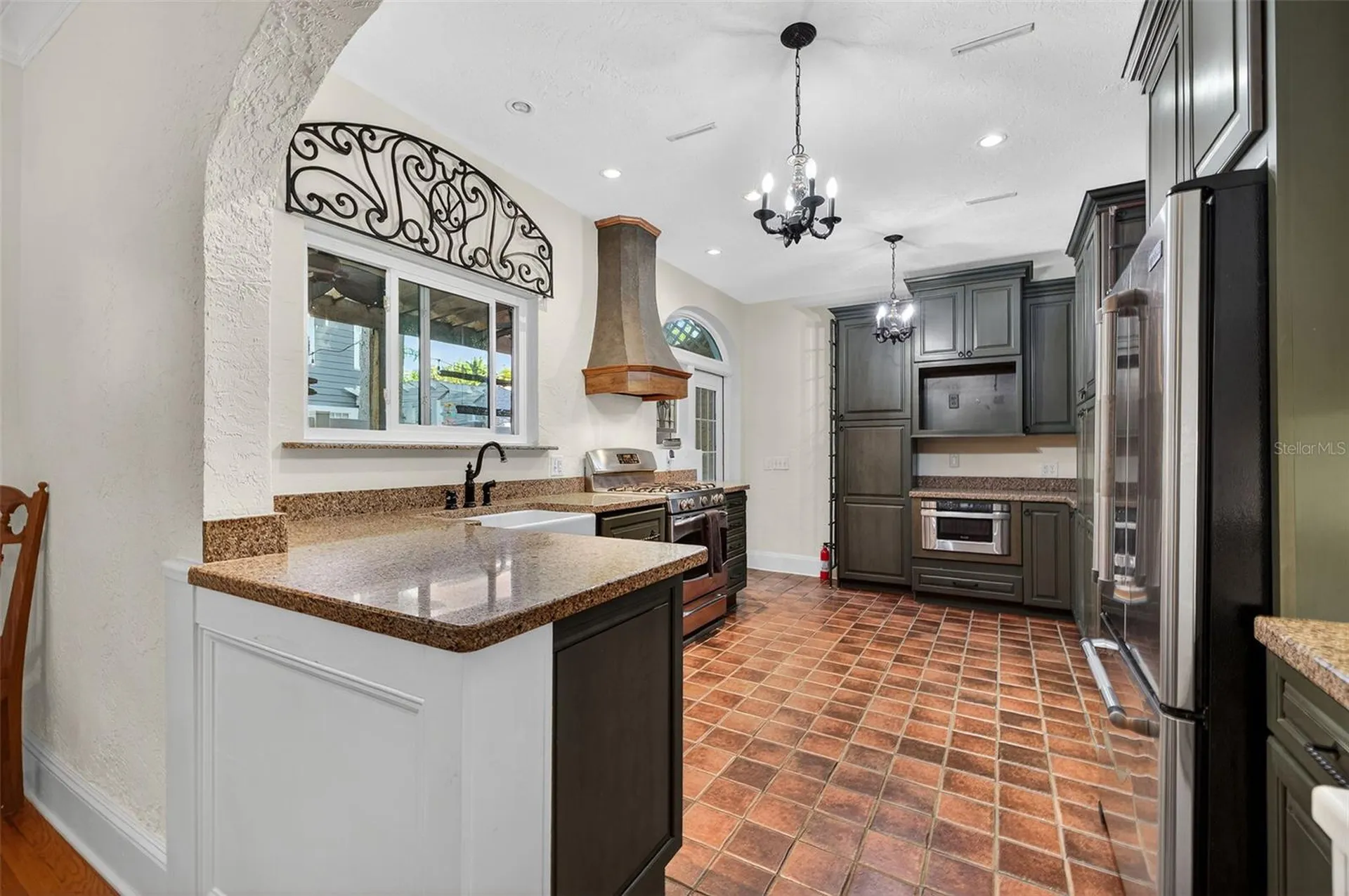 745 16th Avenue NE St Petersburg FL 33704
