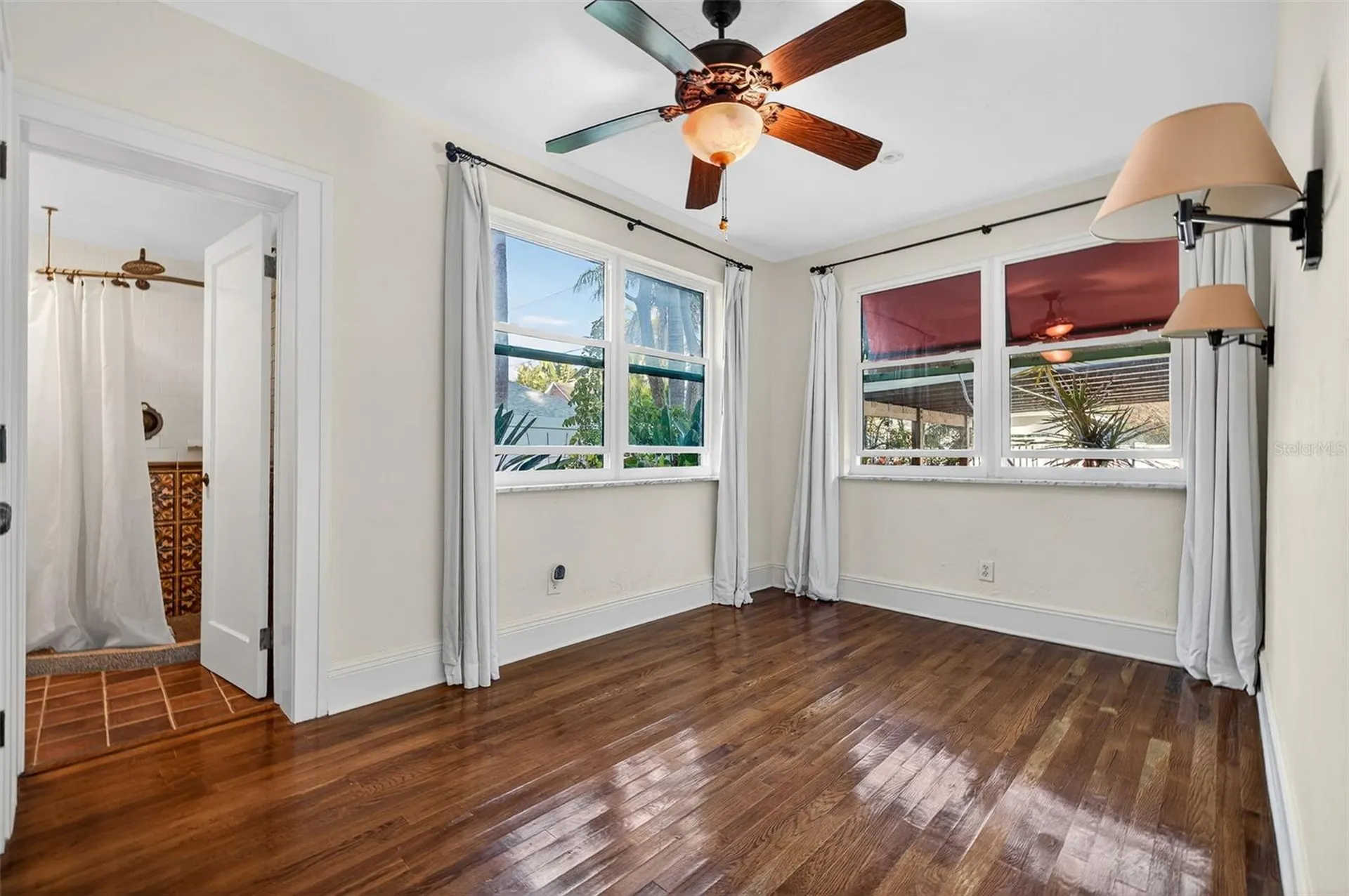 745 16th Avenue NE St Petersburg FL 33704